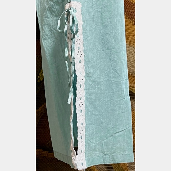 Anthropologie Eyelet Ankle Pants L - Picture 2 of 15